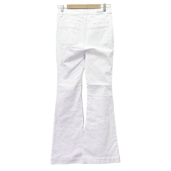 NWT Judy Blue White High Rise Button-Fly Patch Pocket Flare Jeans Size 27 NEW - Picture 3 of 15